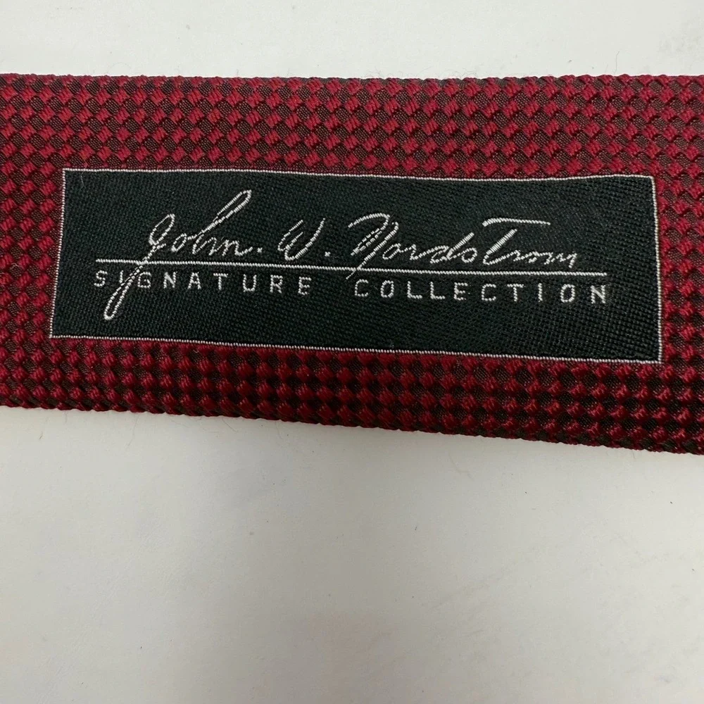 John W Nordstrom Signature Silk Tie‎ Burgundy Geometric Pattern Hand Sewn Wide